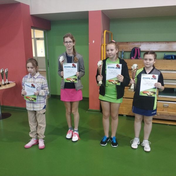 Amelia Szabała na podium w Krzywiniu