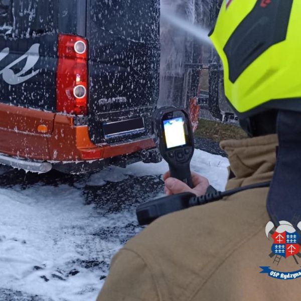 Pożar busa na S5
