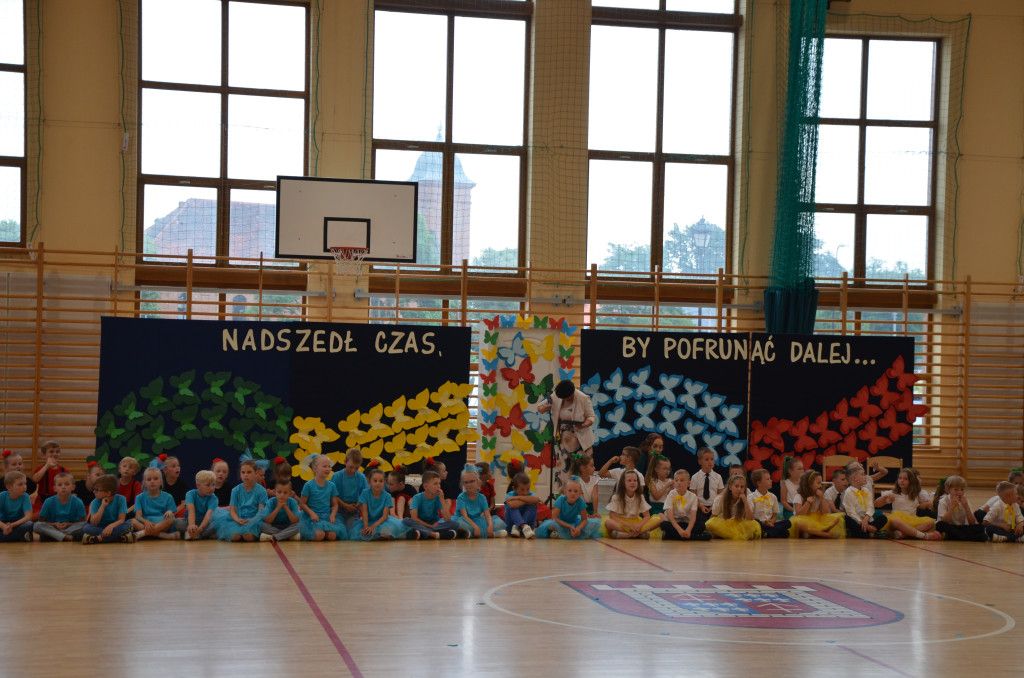 UROCZYSTOŚĆ ZAKOŃCZENIA ROKU SZKOLNEGO ZERÓWEK