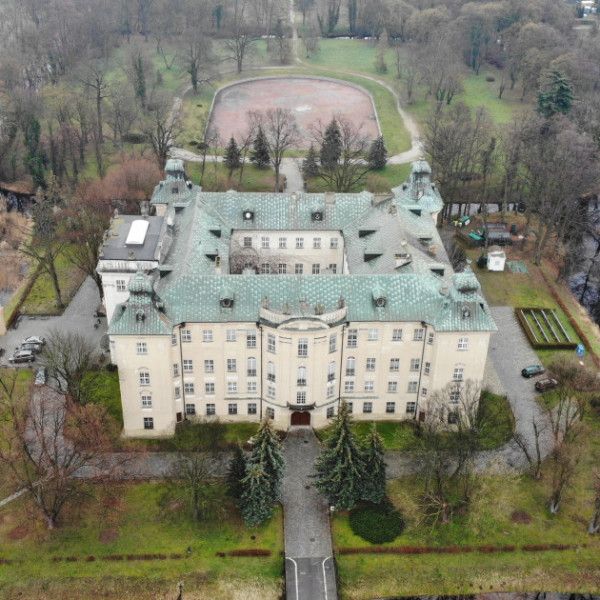 Zamek w Rydzynie zatrudni osobę do bieżącego utrzymania czystości