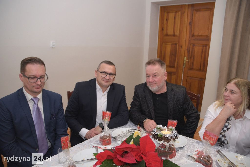 Spotkanie świąteczne seniorów w Dąbczu