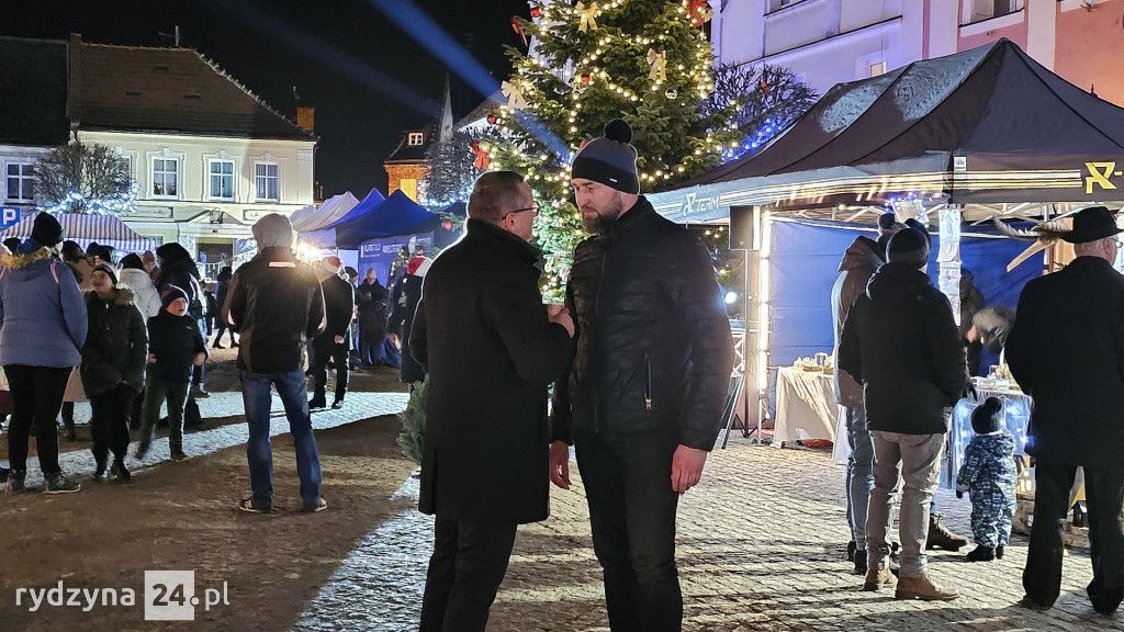 Magiczny Jarmark Bożonarodzeniowy w Rydzynie