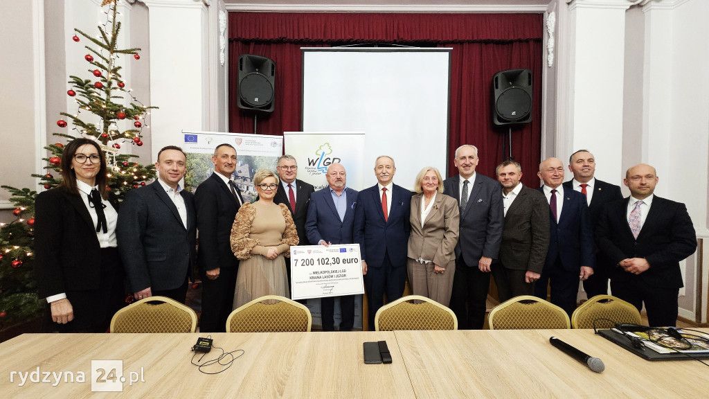 128,5 miliona euro na rozwój wielkopolskiej wsi – w Rydzynie podpisano umowę