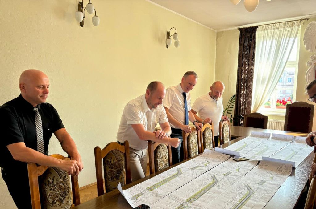 Konsultacje dotyczące przebudowy drogi powiatowej ul. Rzeczypospolitej w Rydzynie