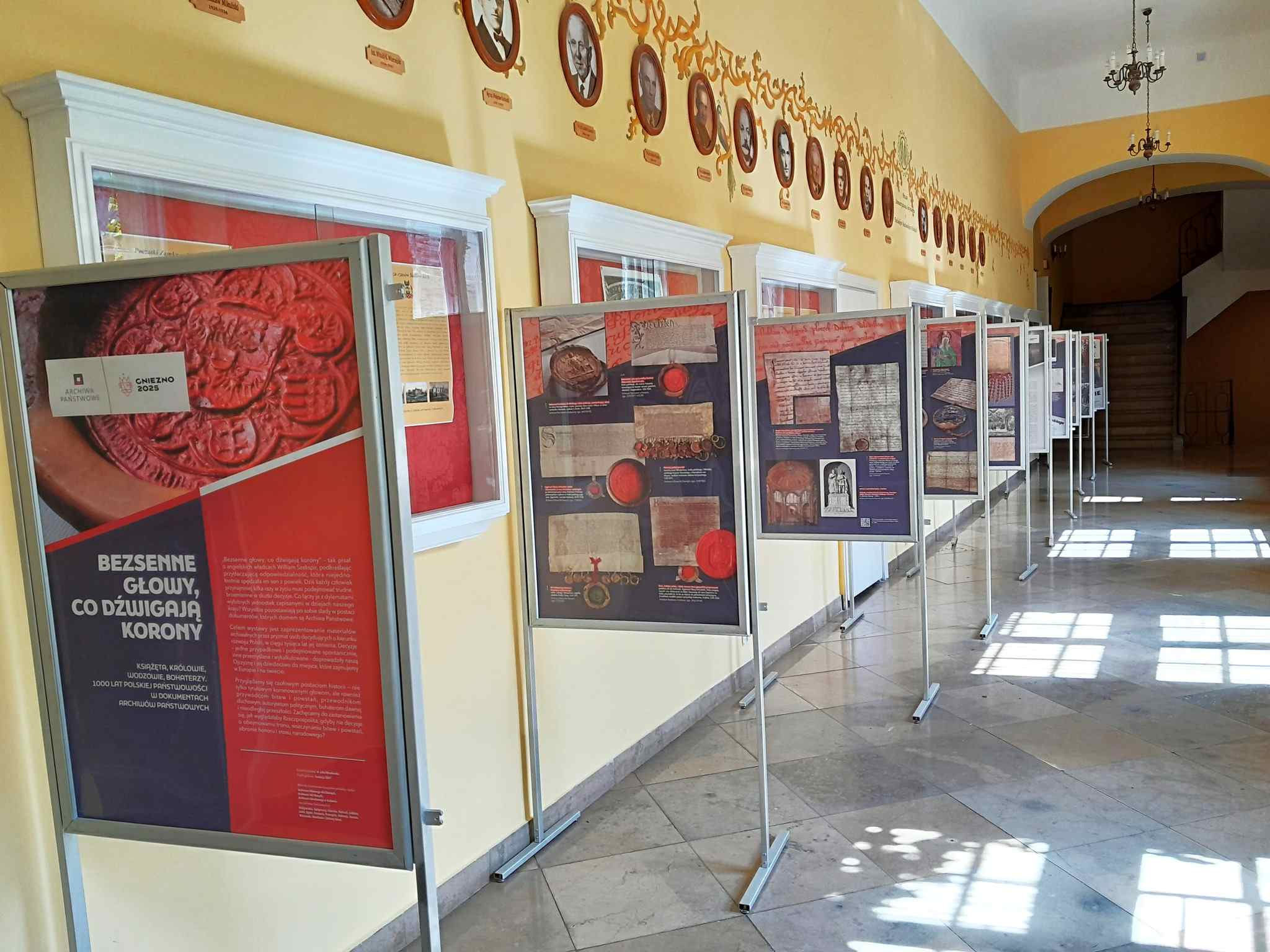 Wystawa z okazji Jubileuszu Koronacji Polski dostępna w Zamku